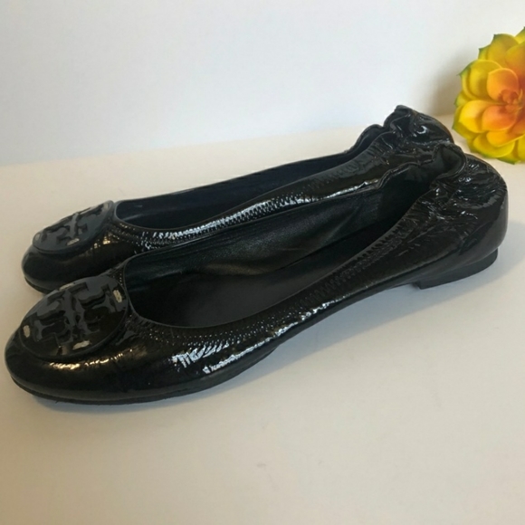 Tory Burch Reva Black Patent Logo Flat Cinch 8 - Picture 3 of 10